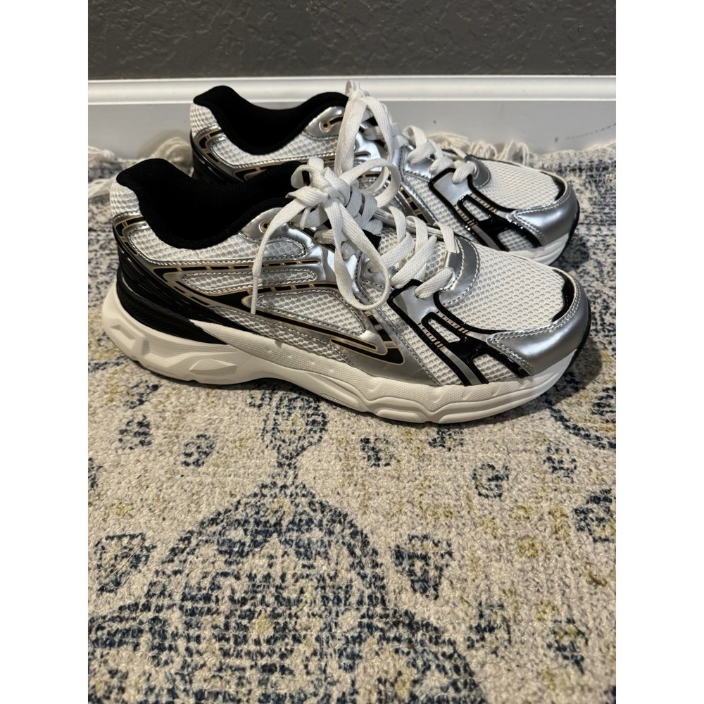 Dream Pairs Y2K Style Chunky Sneakers White Black Beige Silver 10 New